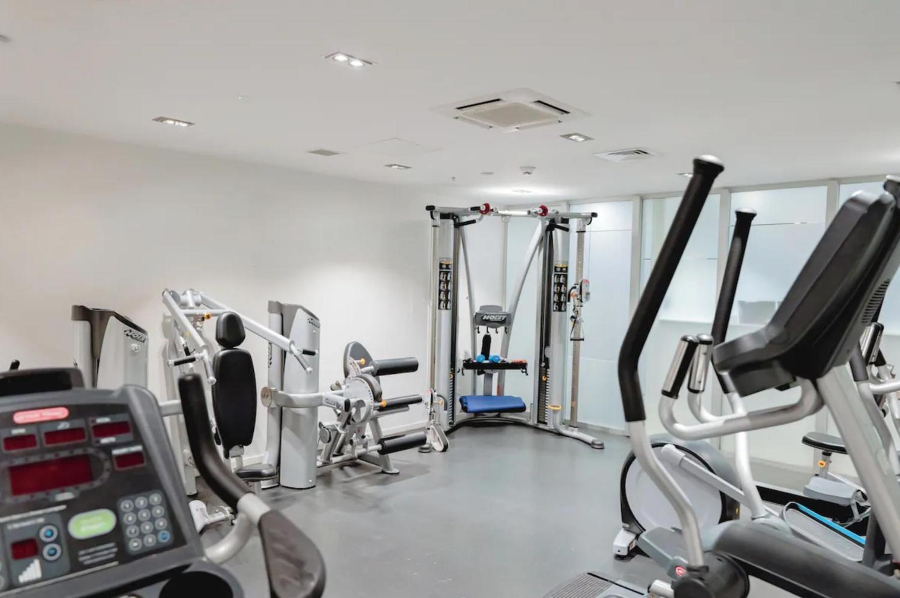 אוקלנד Skytower And City View 2 Bedroom Apartment On High Floor מראה חיצוני תמונה
