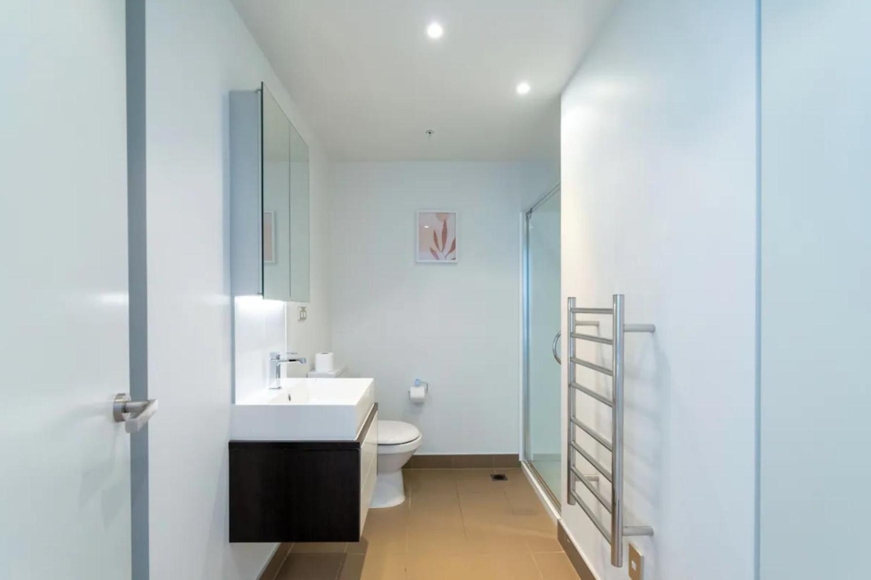 אוקלנד Skytower And City View 2 Bedroom Apartment On High Floor מראה חיצוני תמונה